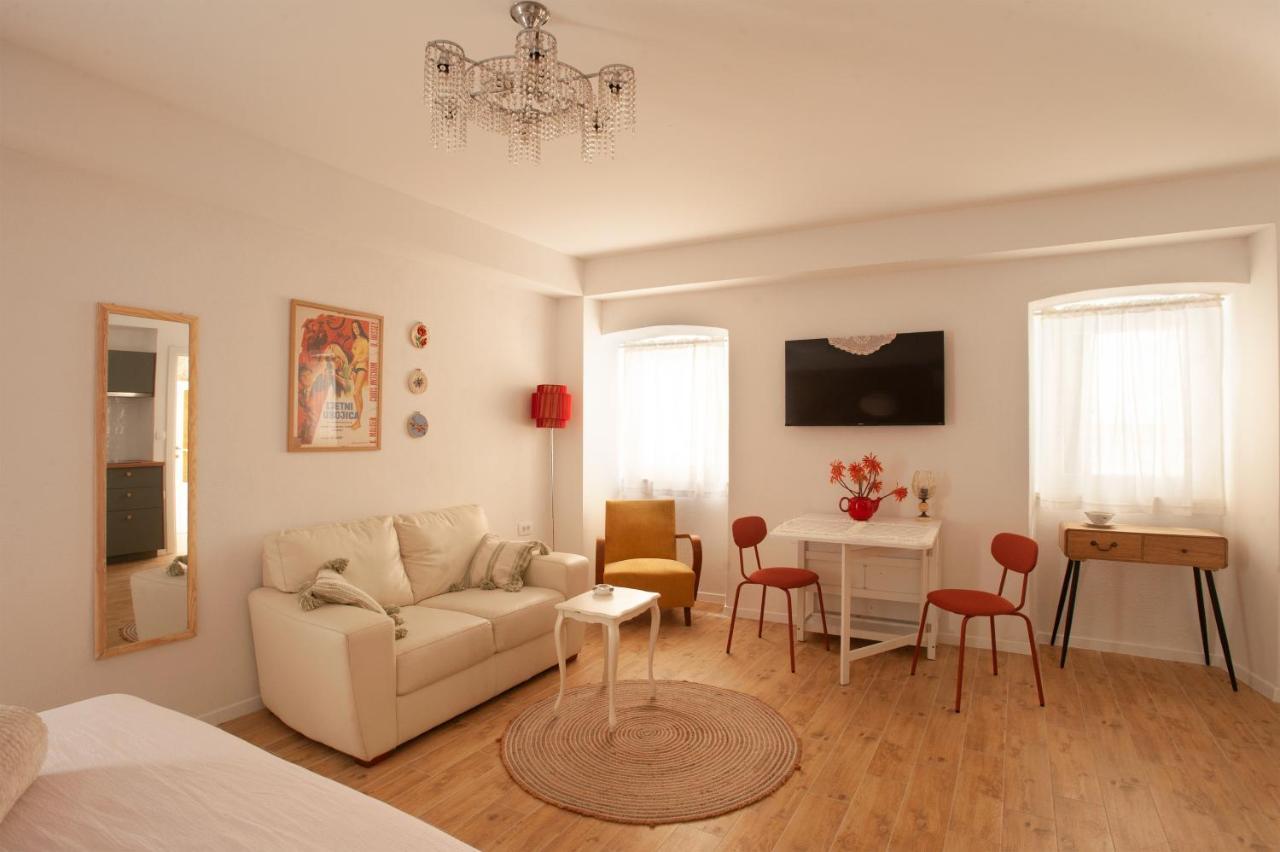 Sketches Of Apartman *